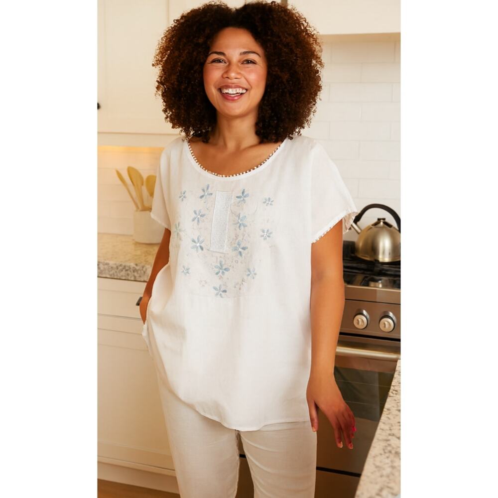 Handmade White Embroidered Boho Cotton Boxy Tunic Top - Art Teacher